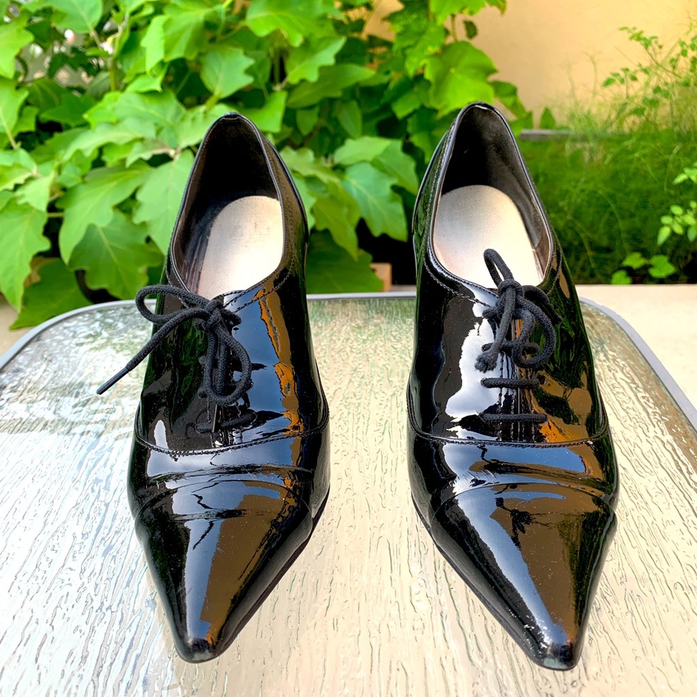 Ann Taylor Black Patent Leather Shooties